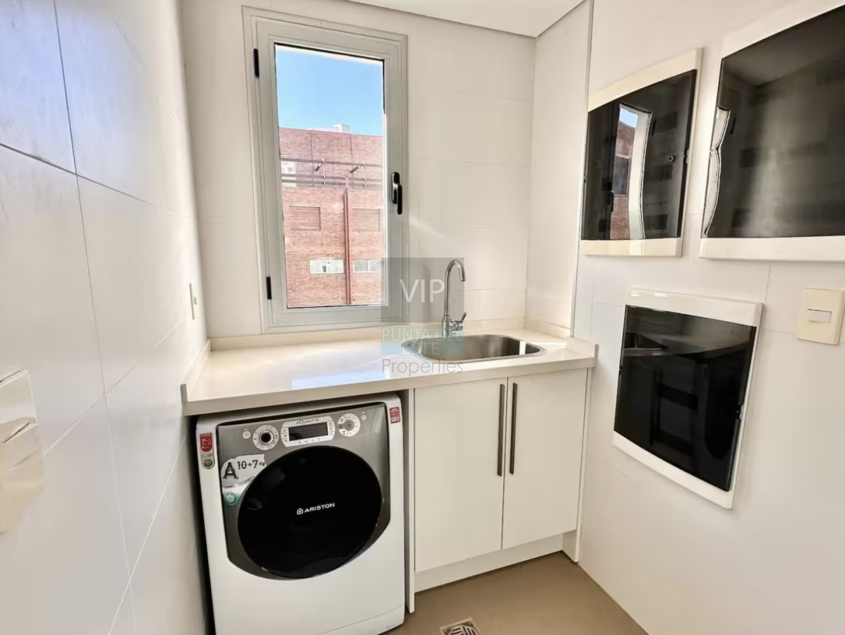 Apartamento ID.2752 - Apartamento 3 Dormitorios Puerto Punta del Este Vista al Mar - Piscina Privada