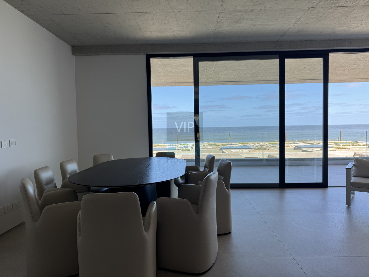 Apartamento ID.2735 - Apartamento Venta 3 dormitorios en La Barra Con Vista al Mar