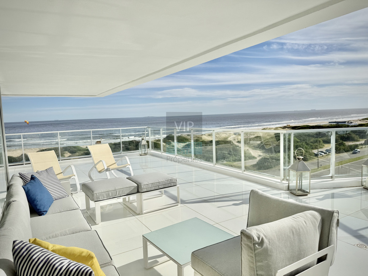Apartamento ID.2750 - Penthouse exclusivo en Edificio Mythos | Vista plena al mar