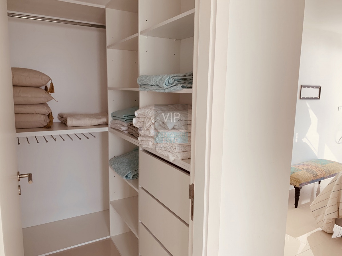 Apartamento ID.505 -  Penthouse de 3 dormitorios en playa mansa