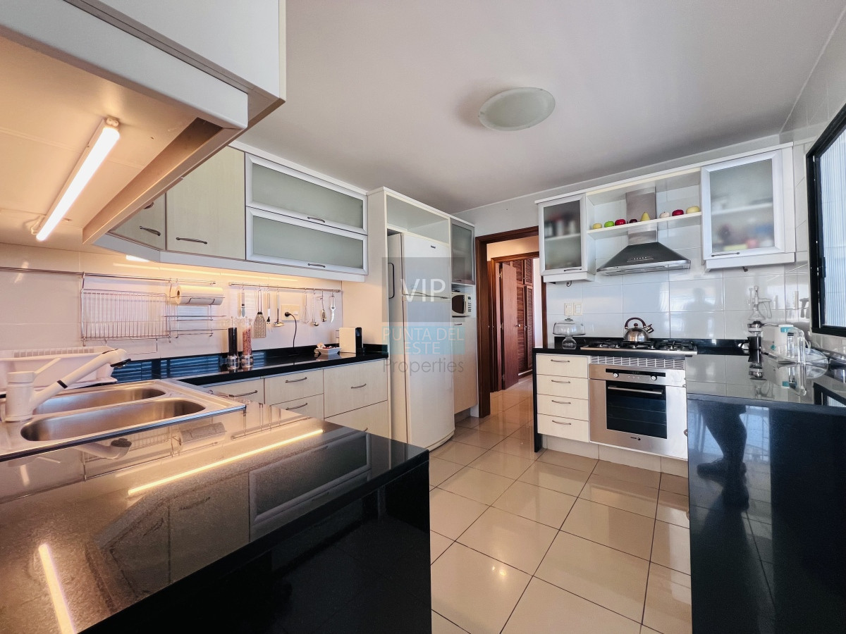 Apartamento ID.2003 - Venta apartamento 3 dormitorios playa mansa