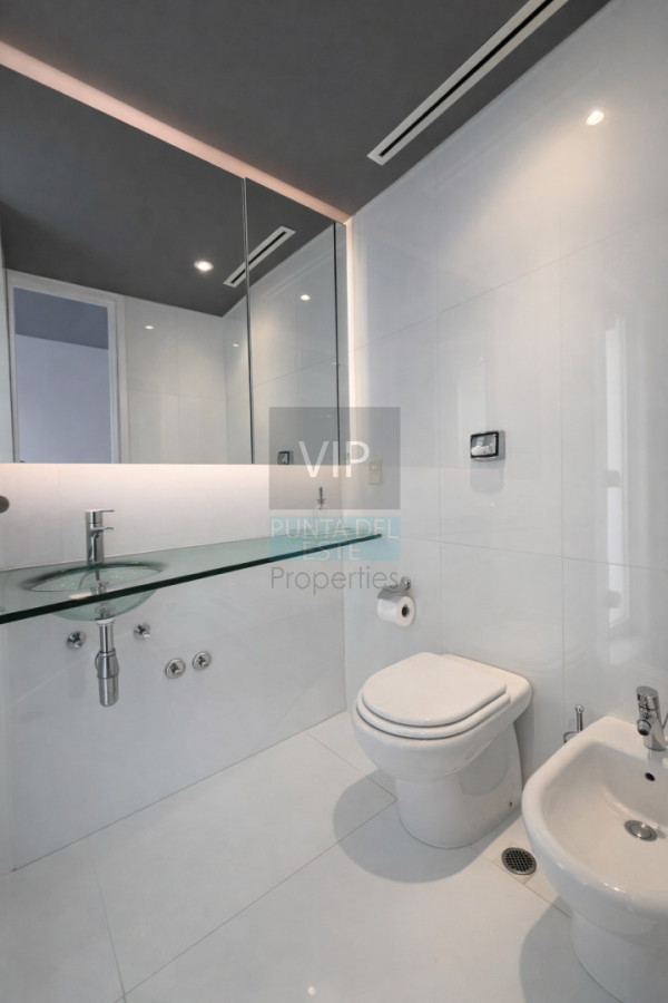 Apartamento ID.2750 - Penthouse exclusivo en Edificio Mythos | Vista plena al mar