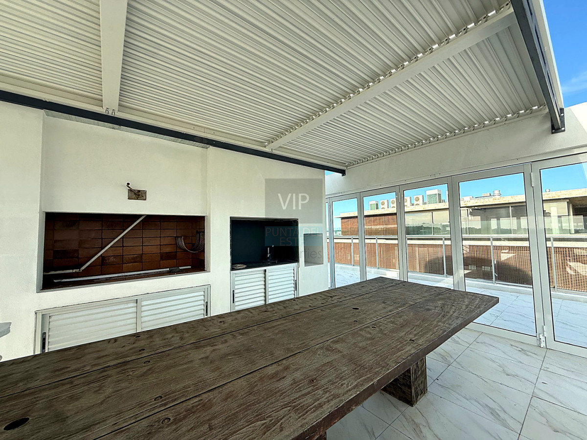 Apartamento ID.2750 - Penthouse exclusivo en Edificio Mythos | Vista plena al mar
