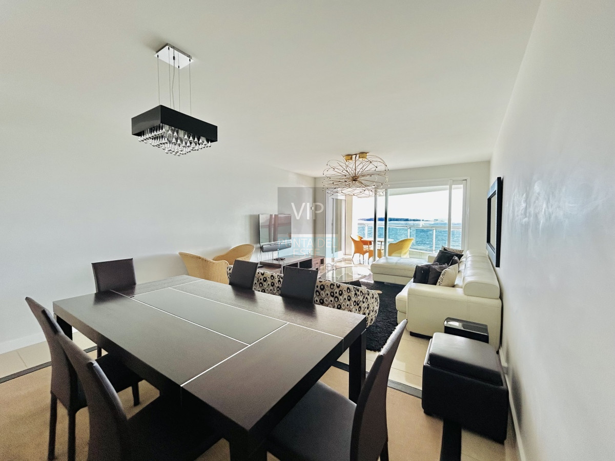 Apartamento ID.2275 - Alquiler apartamento 3 dormitorios con vista al mar Playa mansa - Punta del Este