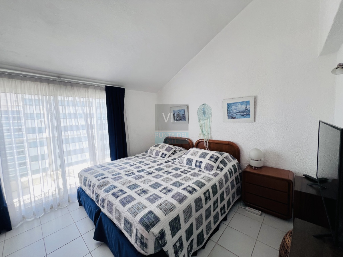 Apartamento ID.1002 - Penthouse en venta en Punta del Este con vista 