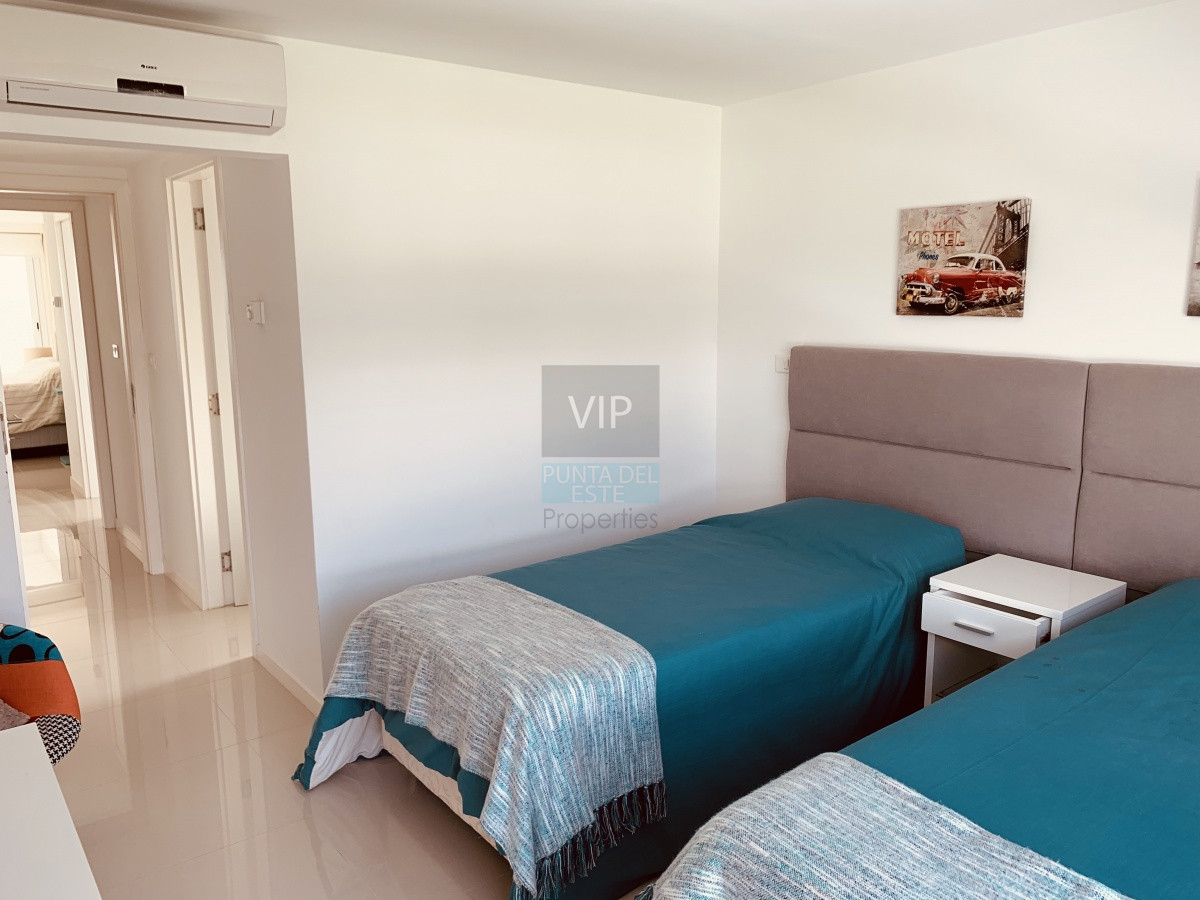 Apartamento ID.505 -  Penthouse de 3 dormitorios en playa mansa
