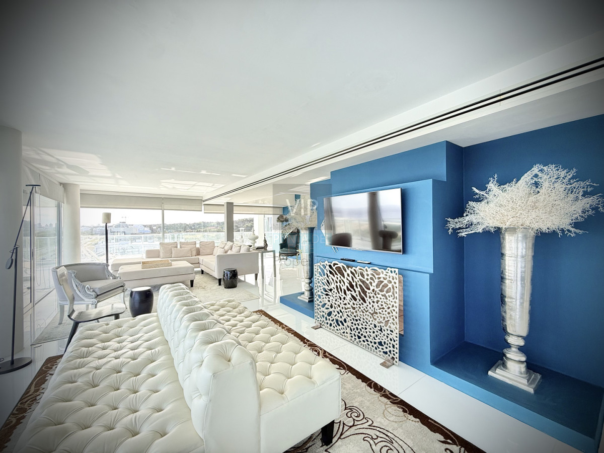 Apartamento ID.2750 - Penthouse exclusivo en Edificio Mythos | Vista plena al mar