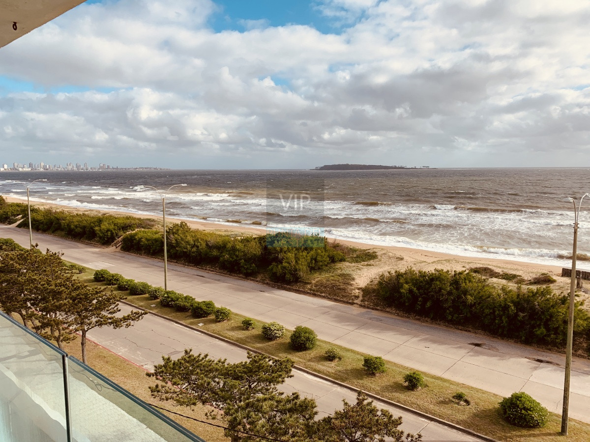 Apartamento ID.505 -  Penthouse de 3 dormitorios en playa mansa