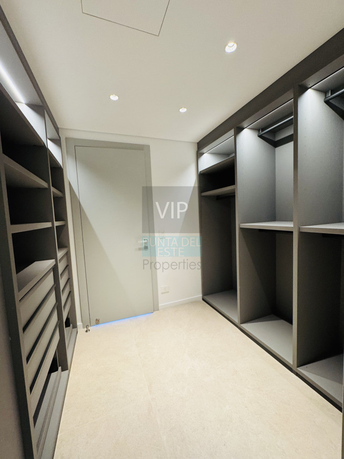 Apartamento ID.2735 - Apartamento Venta 3 dormitorios en La Barra Con Vista al Mar