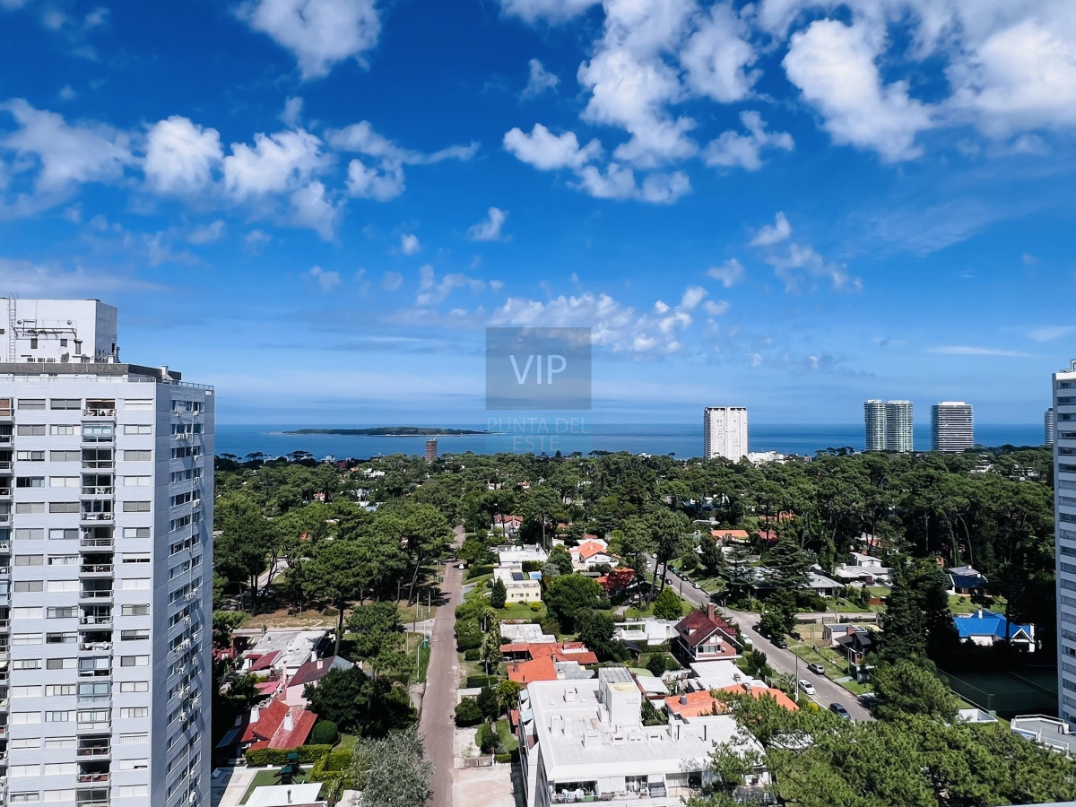 Apartamento ID.1002 - Penthouse en venta en Punta del Este con vista 