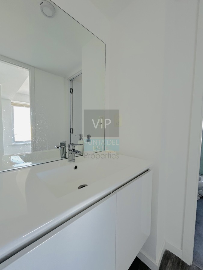 Apartamento ID.840 - Alquiler Temporal apartamento piso alto 1 dormitorio con amenities