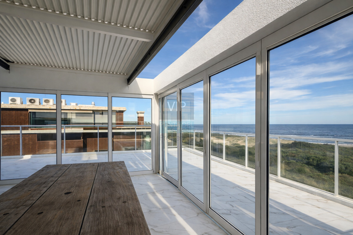 Apartamento ID.2750 - Penthouse exclusivo en Edificio Mythos | Vista plena al mar