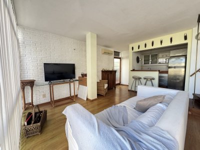 Apartamento 4 dormitorios en Peninsula - Oportunidad