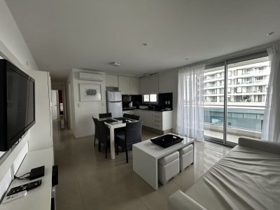Apartmento a pasos del mar de 2 dormitorios Punta del Este