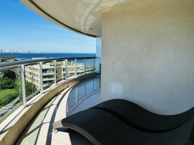 Venta apartamento 2 dormitorios con vista al mar Playa mansa