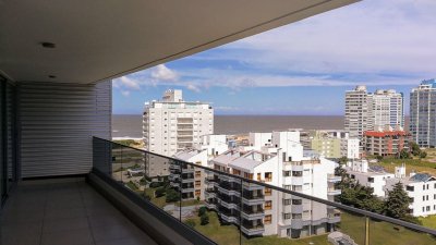 Venta apartamento 2 dormitorios con vista al mar Aidy grill Punta del Este