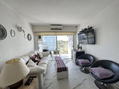Apartamento Amplio 2 Dormitorios con Garaje y Piscina Punta del Este