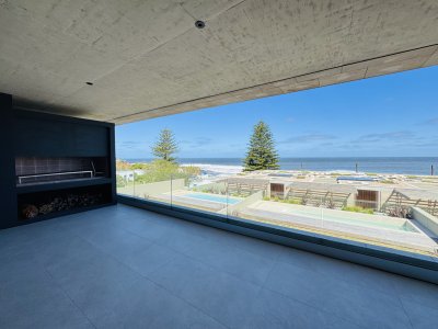 Apartamento Venta 3 dormitorios en La Barra Con Vista al Mar