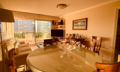 Vendo apartamento de 3 dormitorios primera linea