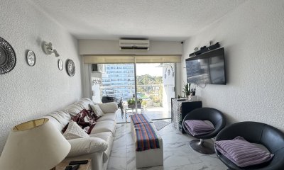 Apartamento Amplio 2 Dormitorios con Garaje y Piscina Punta del Este