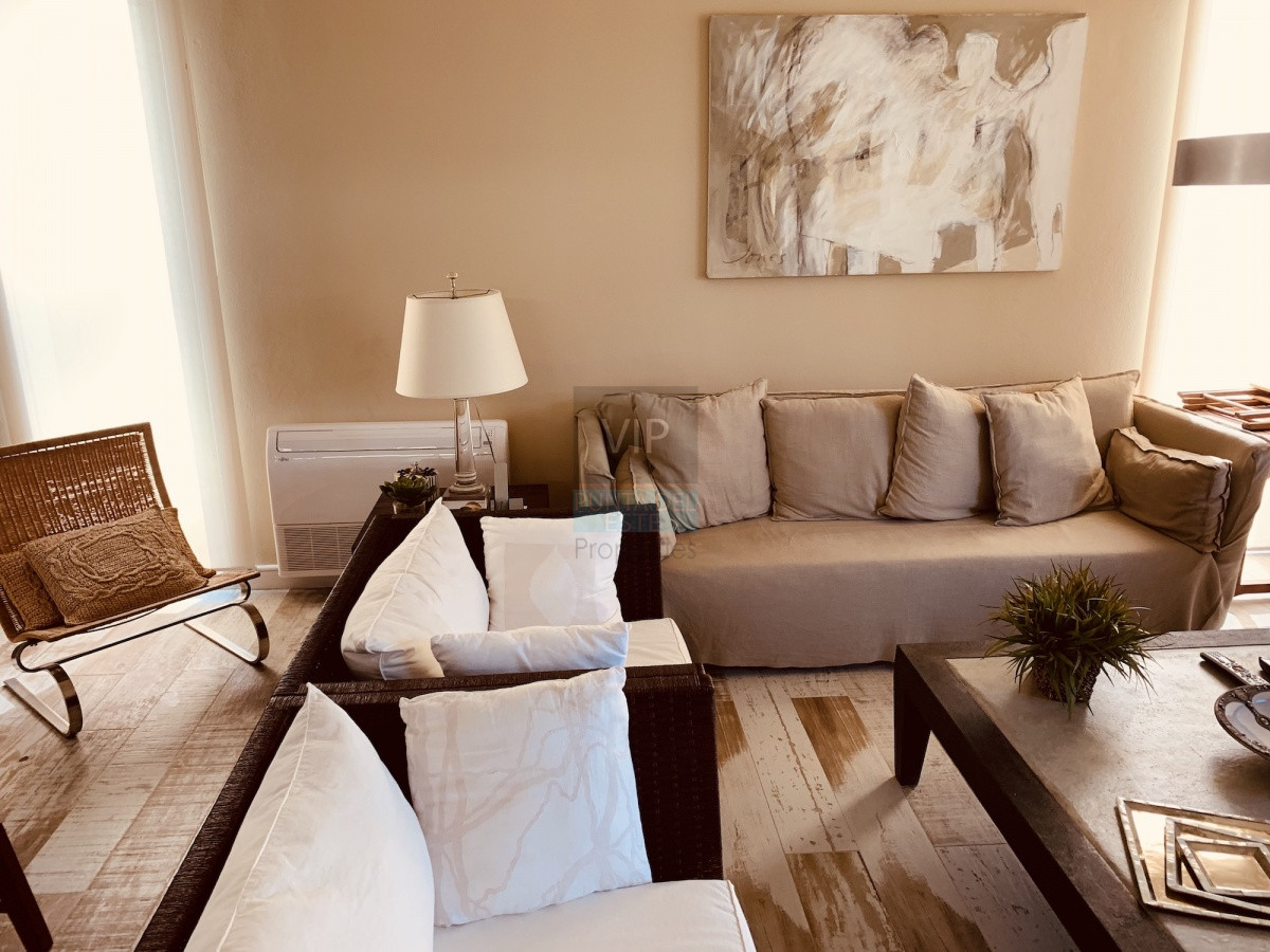 Casa ID.469 - Vendo excepcional casa ubicada dentro de Laguna Blanca