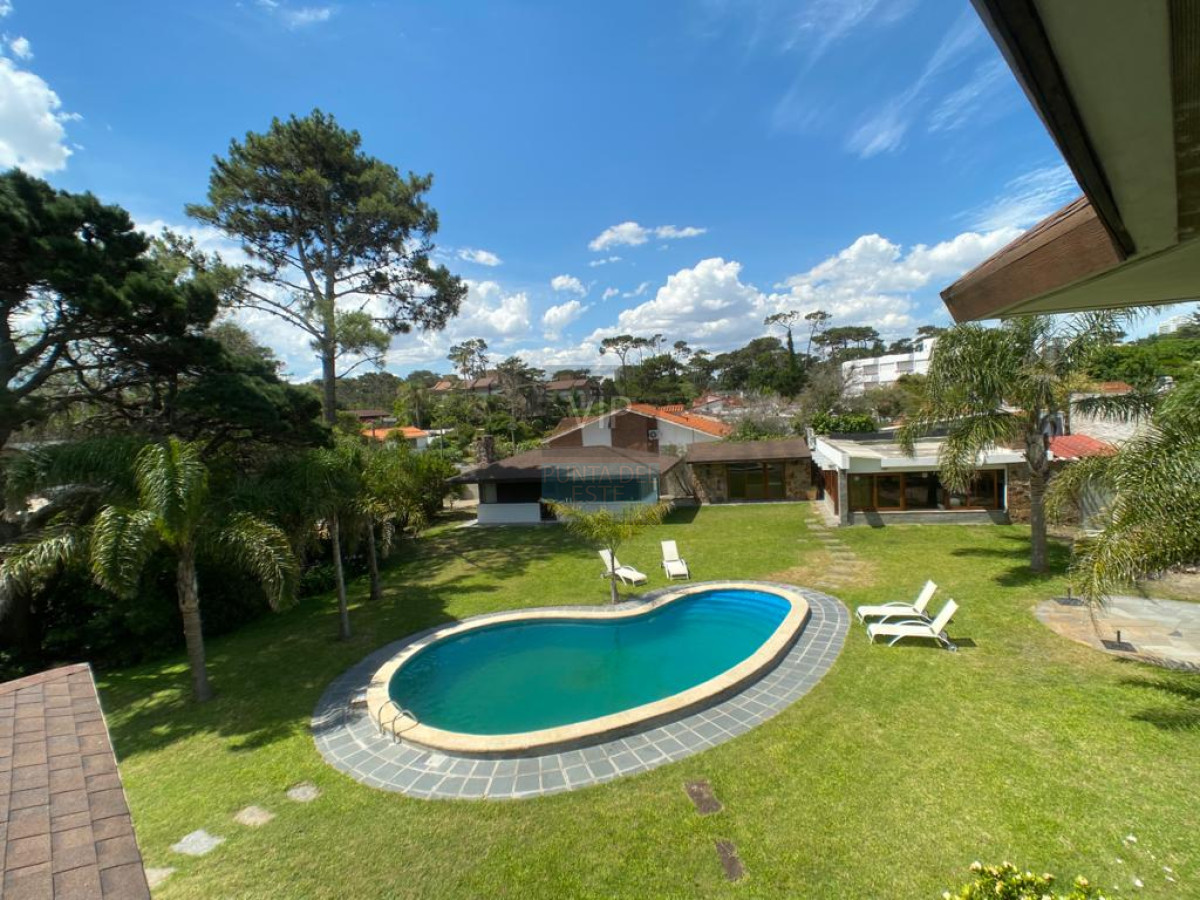 Casa alquiler a 300 metros de la playa Mansa