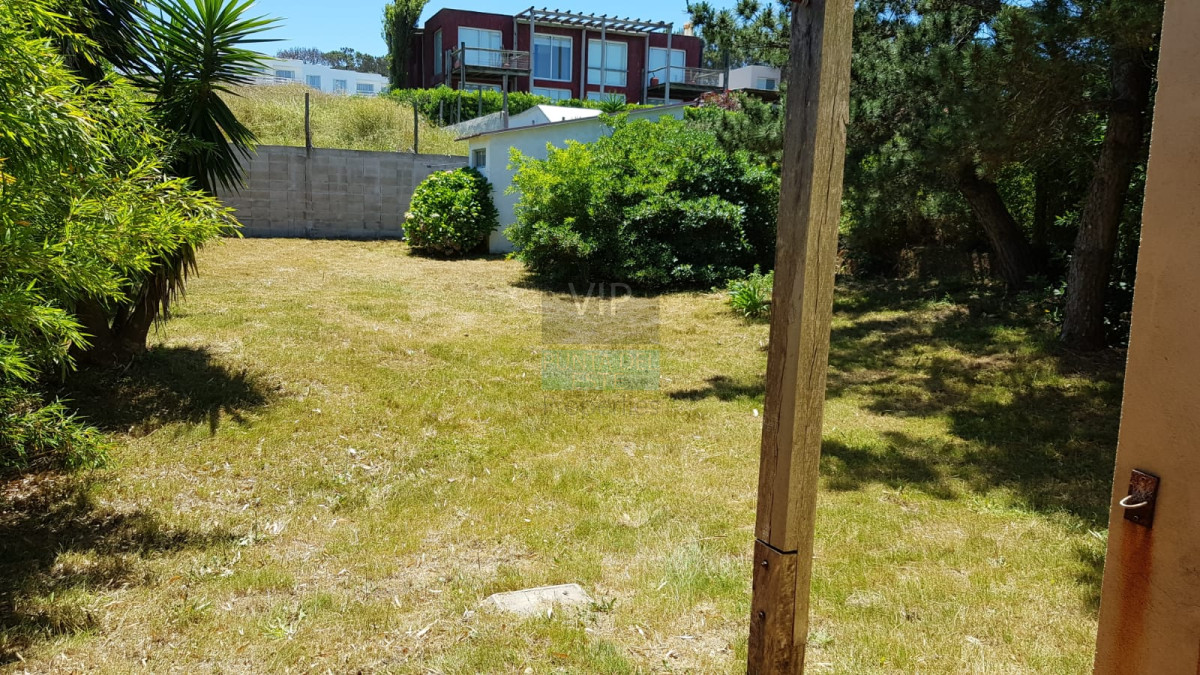 Casa ID.884 - Alquilo hermosa casa de 3 dormitorios frente al mar en Montoya