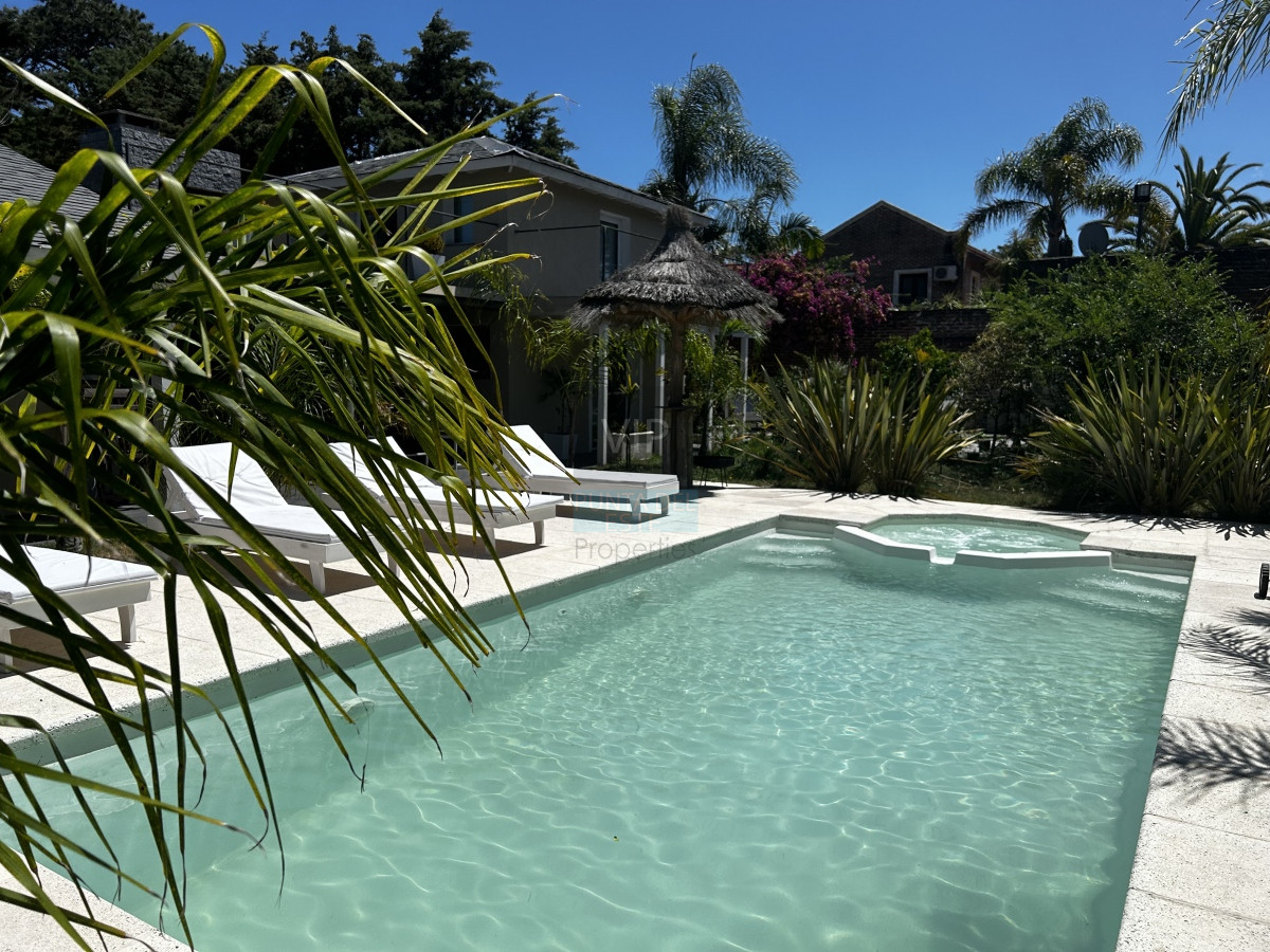 Alquiler  verano casa de 3 dormitorios con piscina Punta del Este
