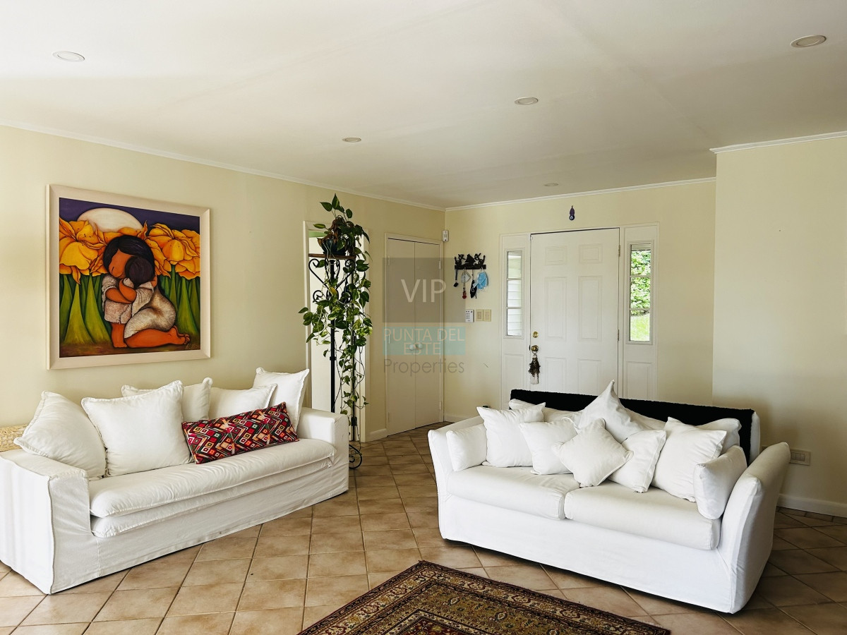 Casa ID.2153 - Casa Venta 3 dormitorios Las cumbres - Punta Ballena