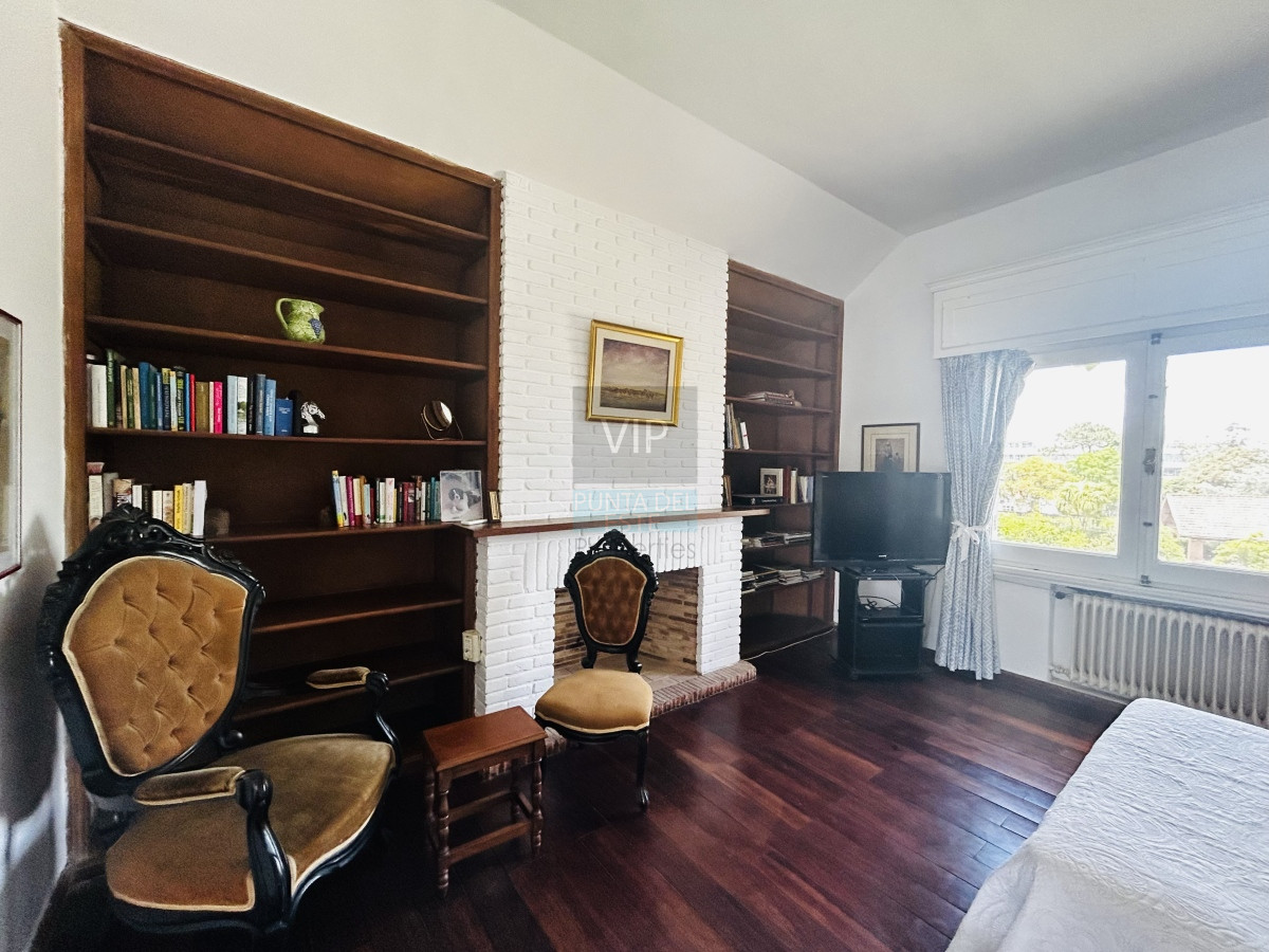Casa ID.1917 - Alquiler casa de 5 dormitorios en el Golf Punta del Este