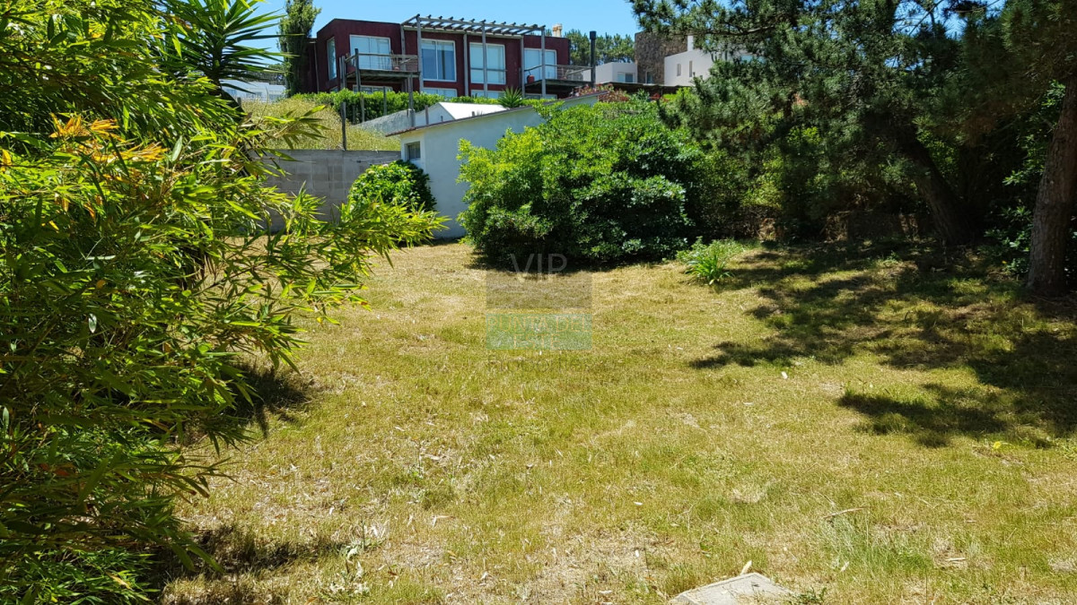 Casa ID.884 - Alquilo hermosa casa de 3 dormitorios frente al mar en Montoya