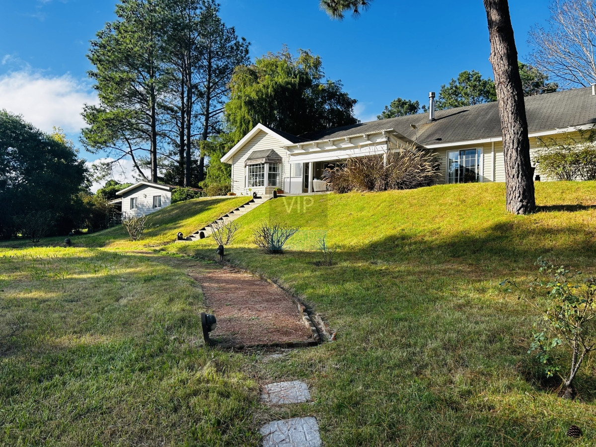 Casa ID.2153 - Casa Venta 3 dormitorios Las cumbres - Punta Ballena