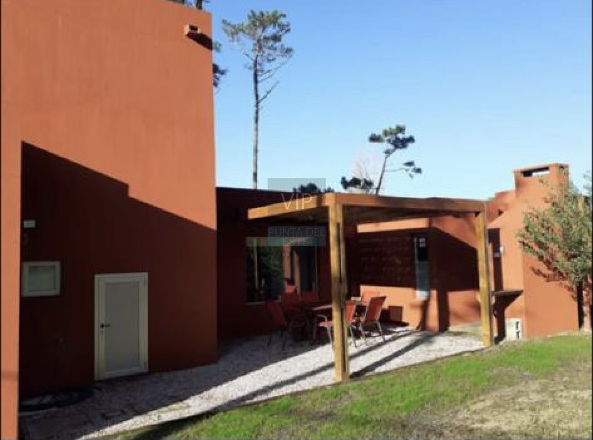 Casa ID.788 - Vendo hermosa propiedad en Montoya de 3 suites con vista al mar