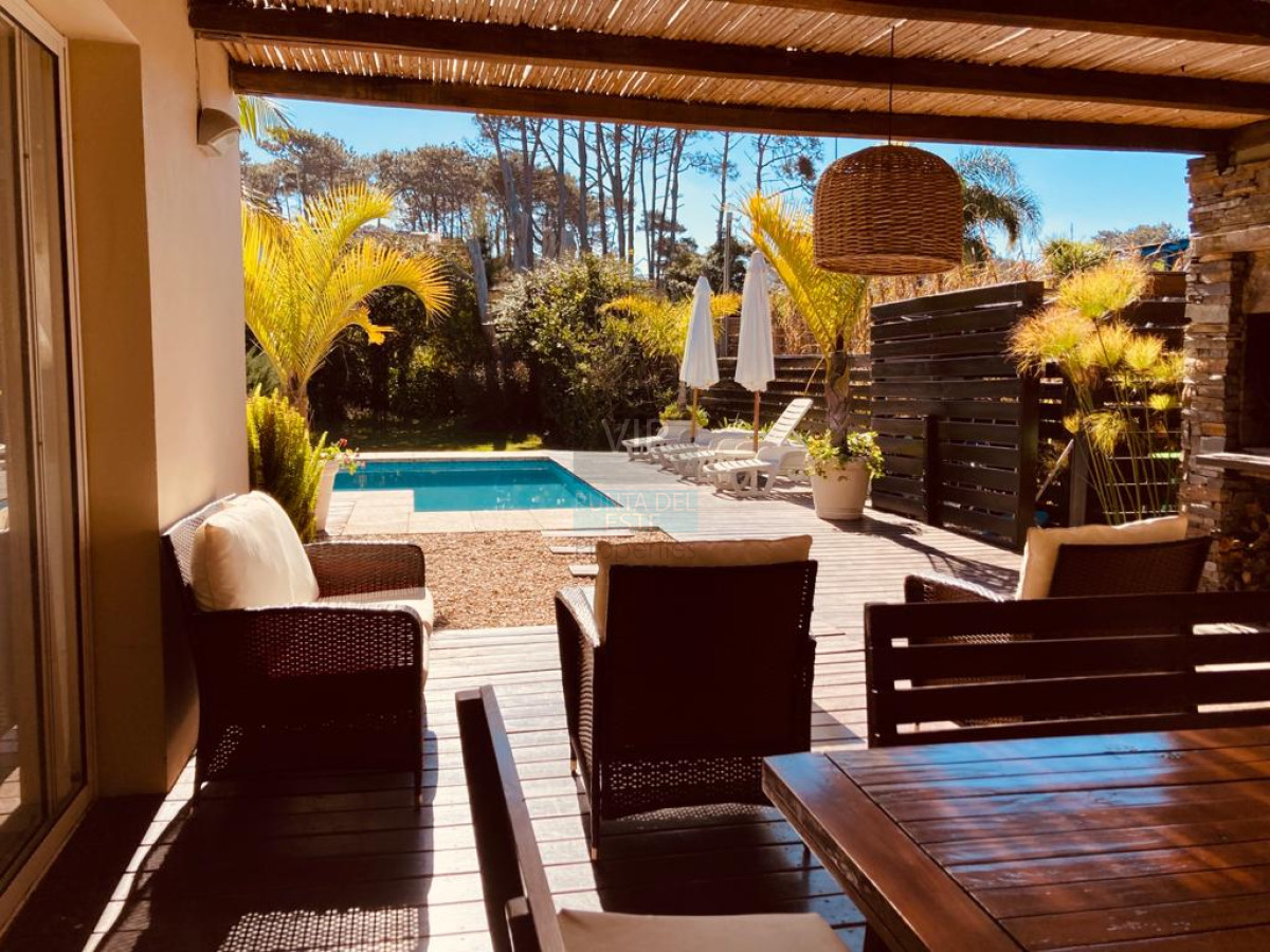 Casa ID.702 - Casa en Montoya 4 dormitorios con  Piscina y vista al mar