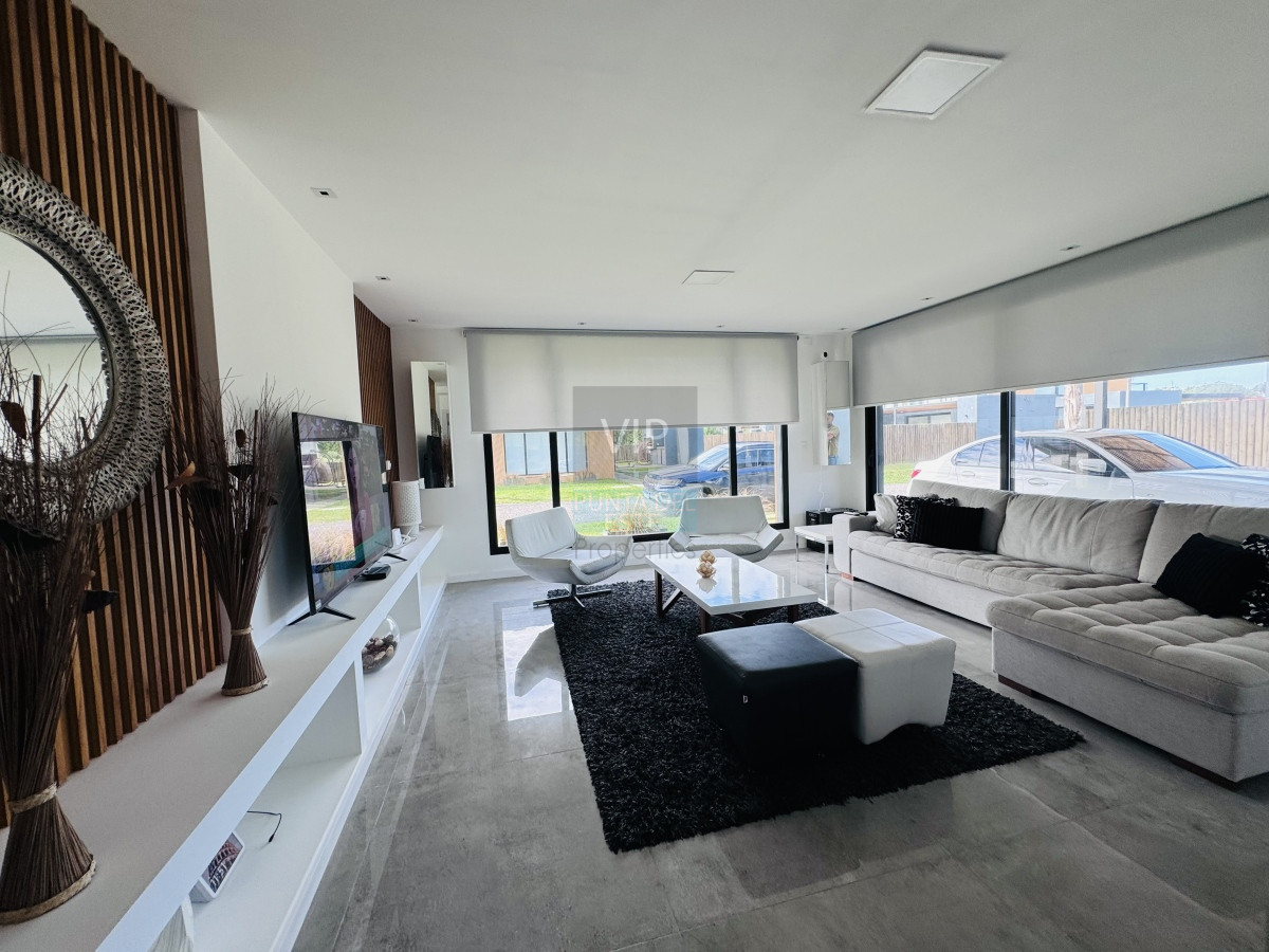 Las Grutas Village - GoPunta - Portal Inmobiliario de Punta del Este - Maldonado