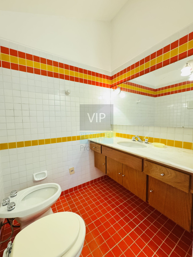 Casa ID.2674 - Casa Alquiler Temporal 4 dormitorios y servicio San Rafael