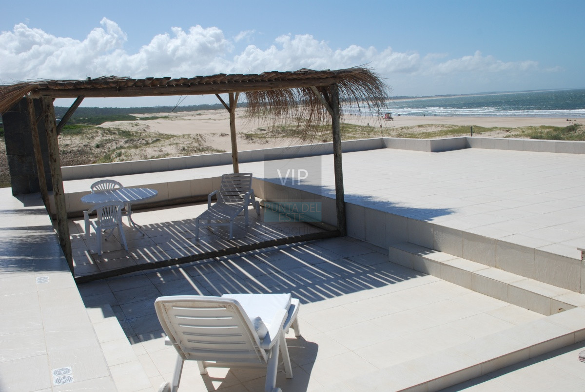 Casa ID.1057 - Venta casa de 4 dormitorios en José Ignacio con vista al mar