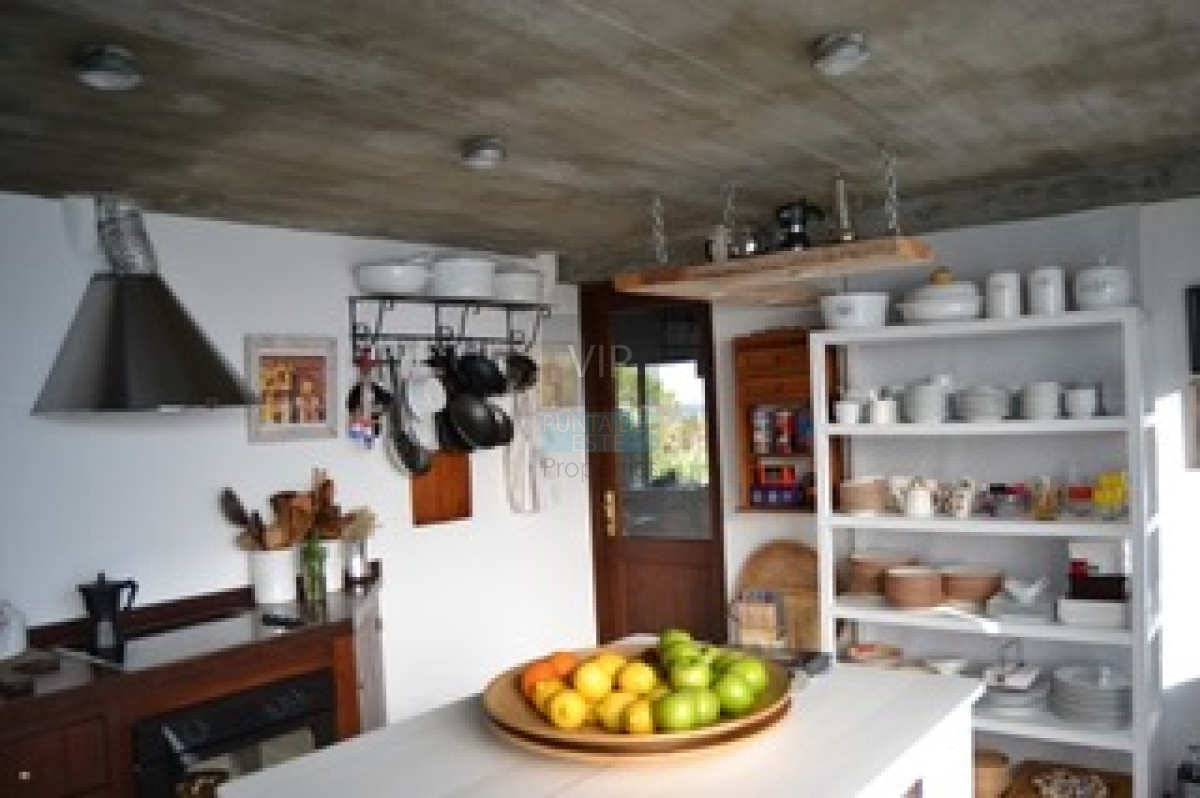 Casa ID.593 - Venta casa 4 dormitorios Punta Piedras