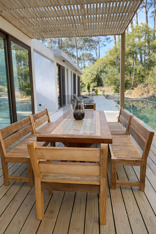 Casa ID.2754 - Venta Casa 5 dormitorios con piscina en Reserva Montoya 