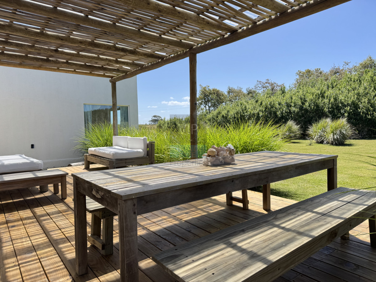 Casa ID.745 - Alquiler Casa 3 dormitorios En Las Garzas - Uruguay
