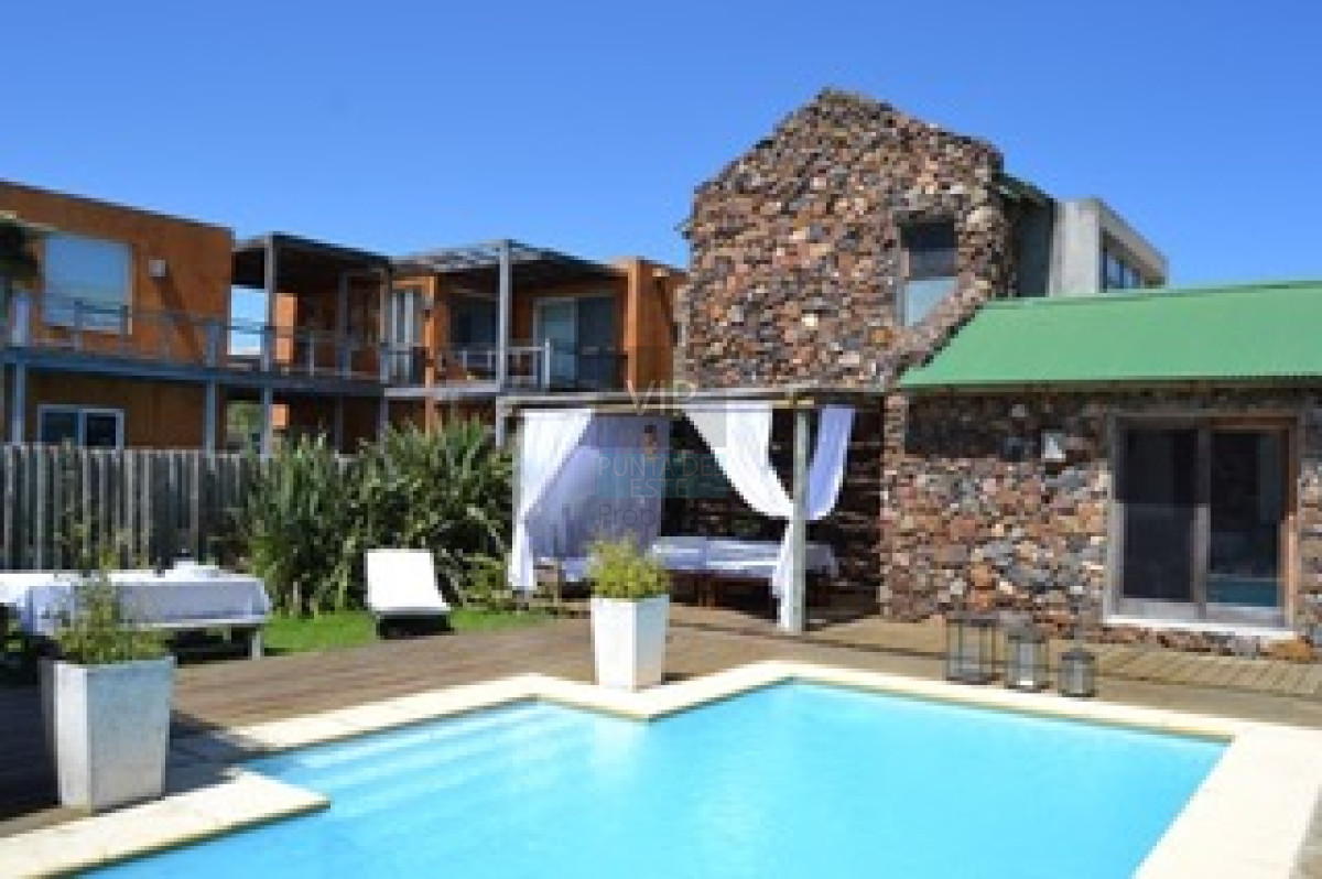 Casa ID.593 - Venta casa 4 dormitorios Punta Piedras