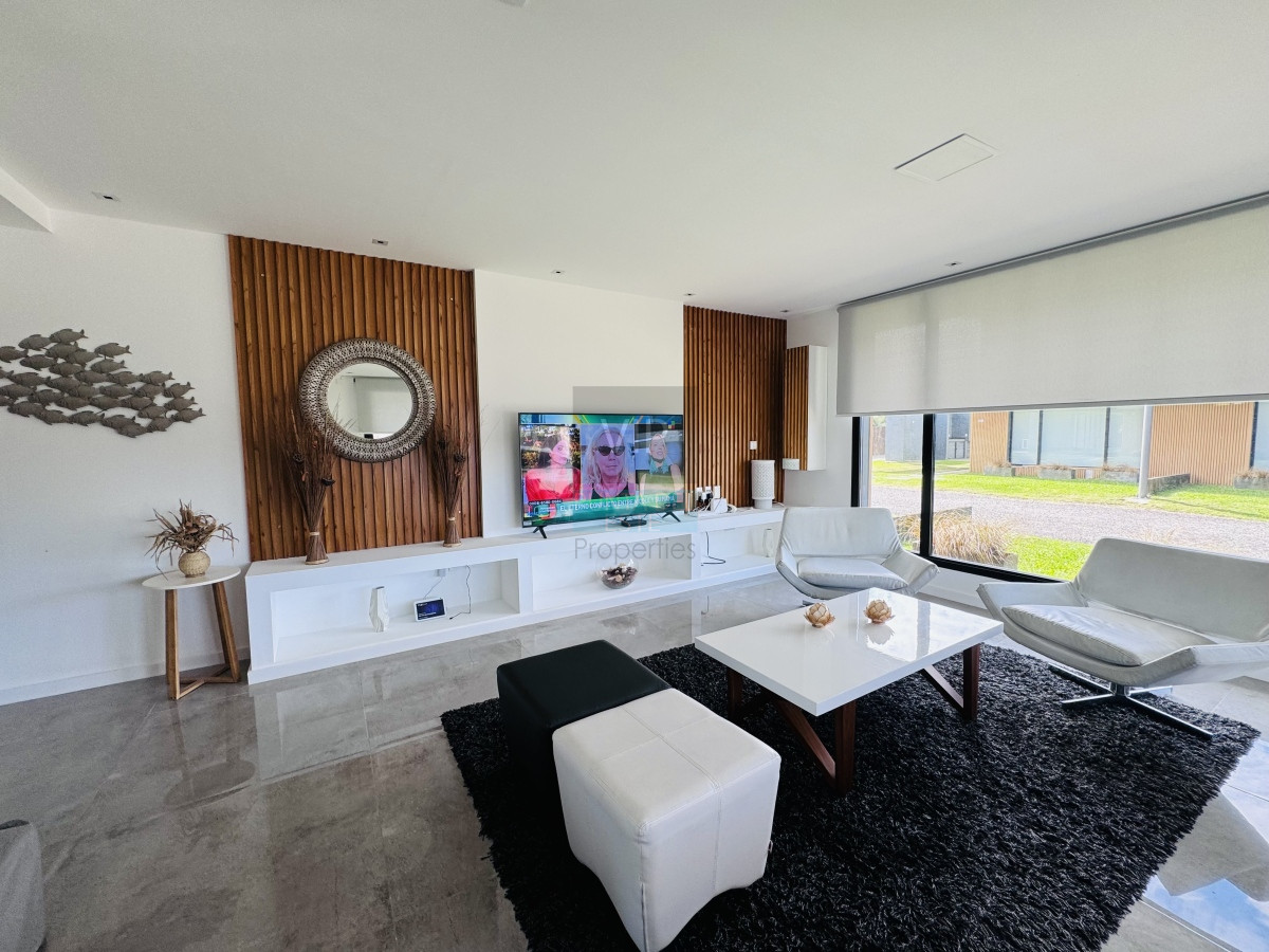 Las Grutas Village - GoPunta - Portal Inmobiliario de Punta del Este - Maldonado