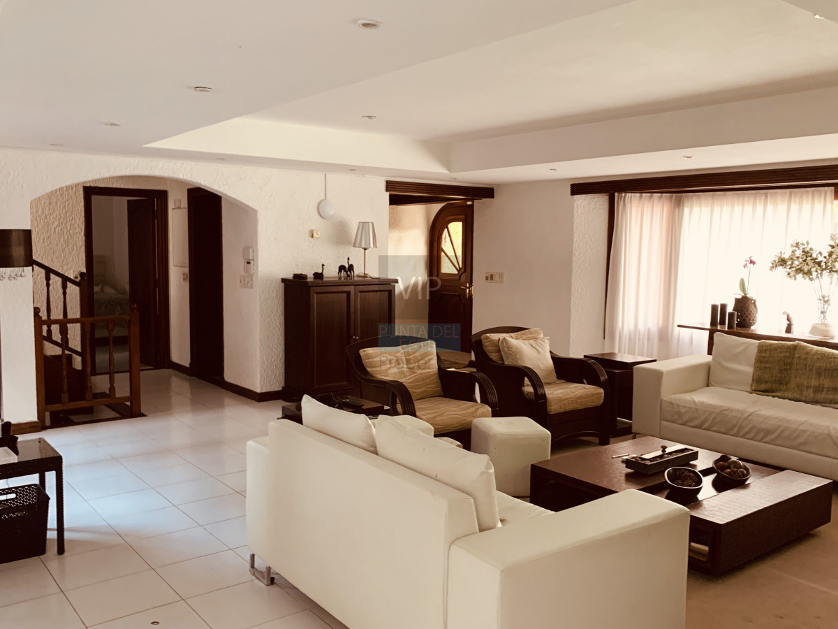 Beverly Hills - GoPunta - Portal Inmobiliario de Punta del Este - Maldonado