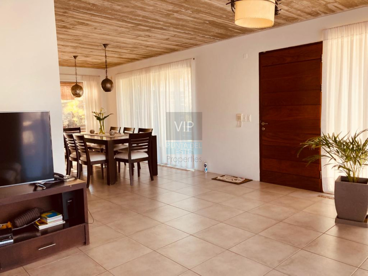 Casa ID.702 - Casa en Montoya 4 dormitorios con  Piscina y vista al mar