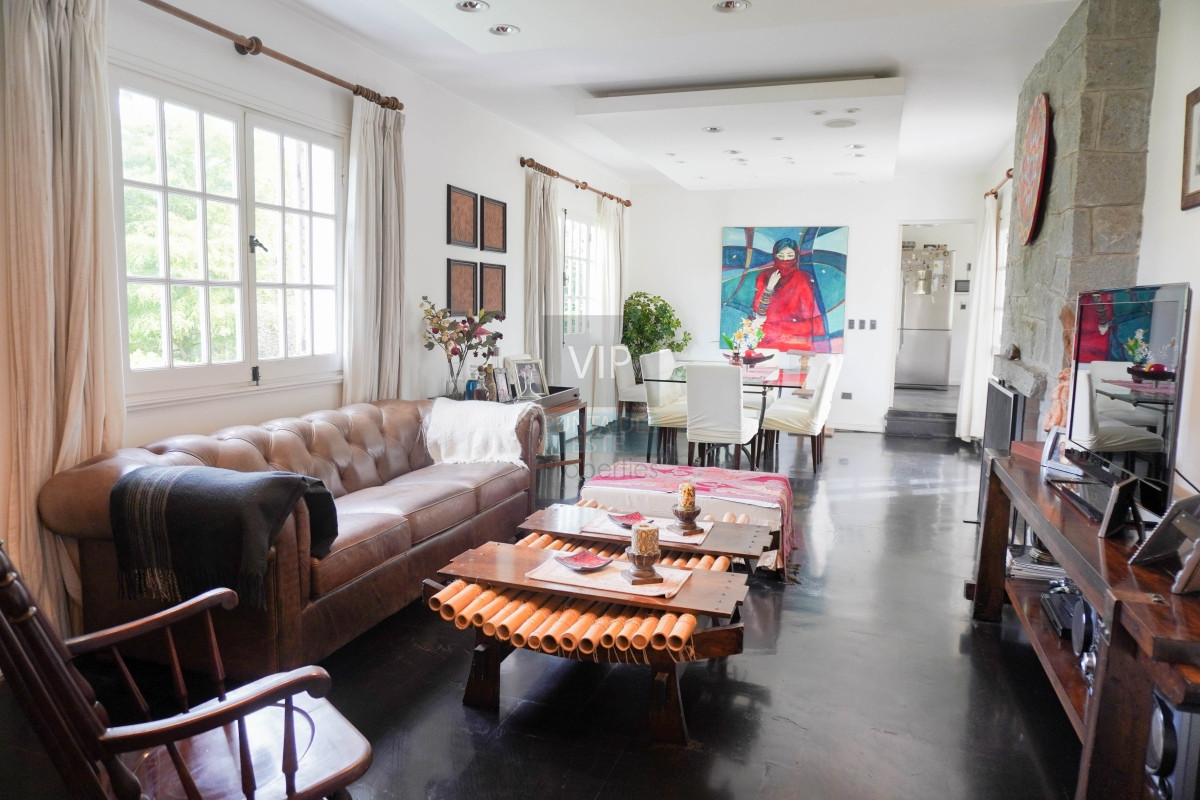 Casa ID.1986 - Venta casa de 6 dormitorios en Mansa -  Punta del Este