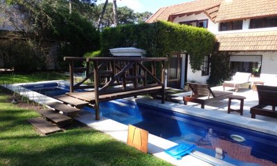 Venta casa de 4 dormitorios en lugano Punta del Este
