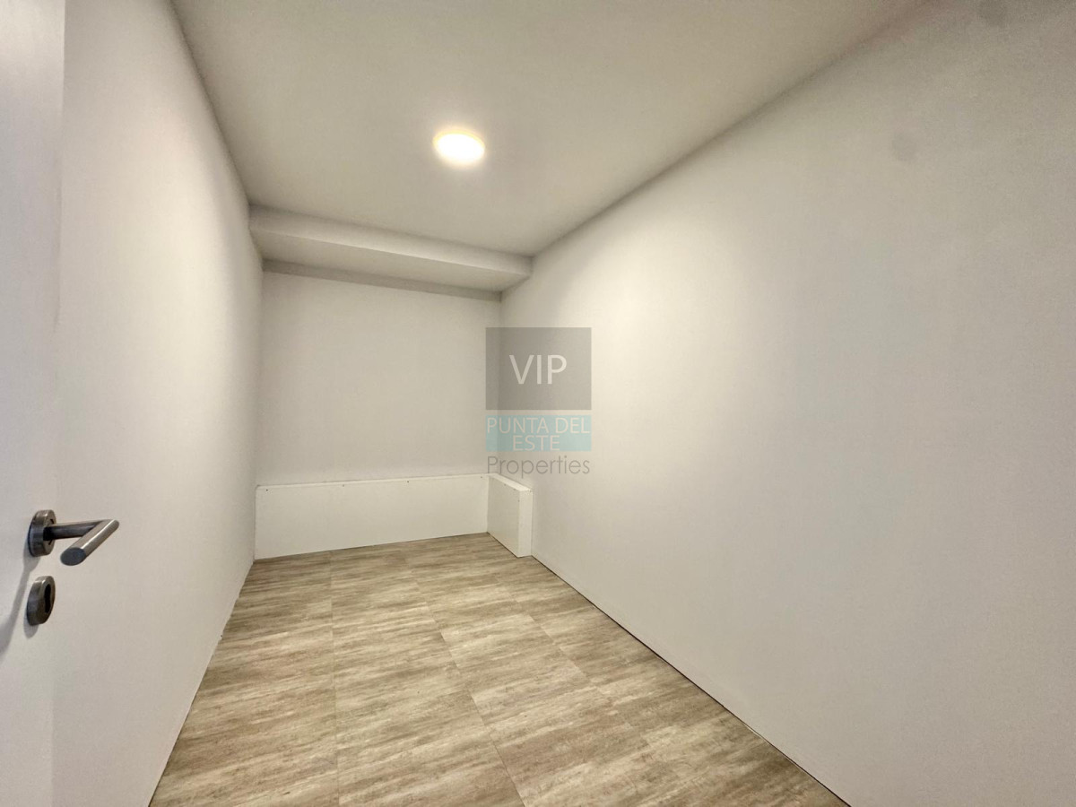 Local Comercial ID.1231 - Local en Roosevelt - Punta del Este