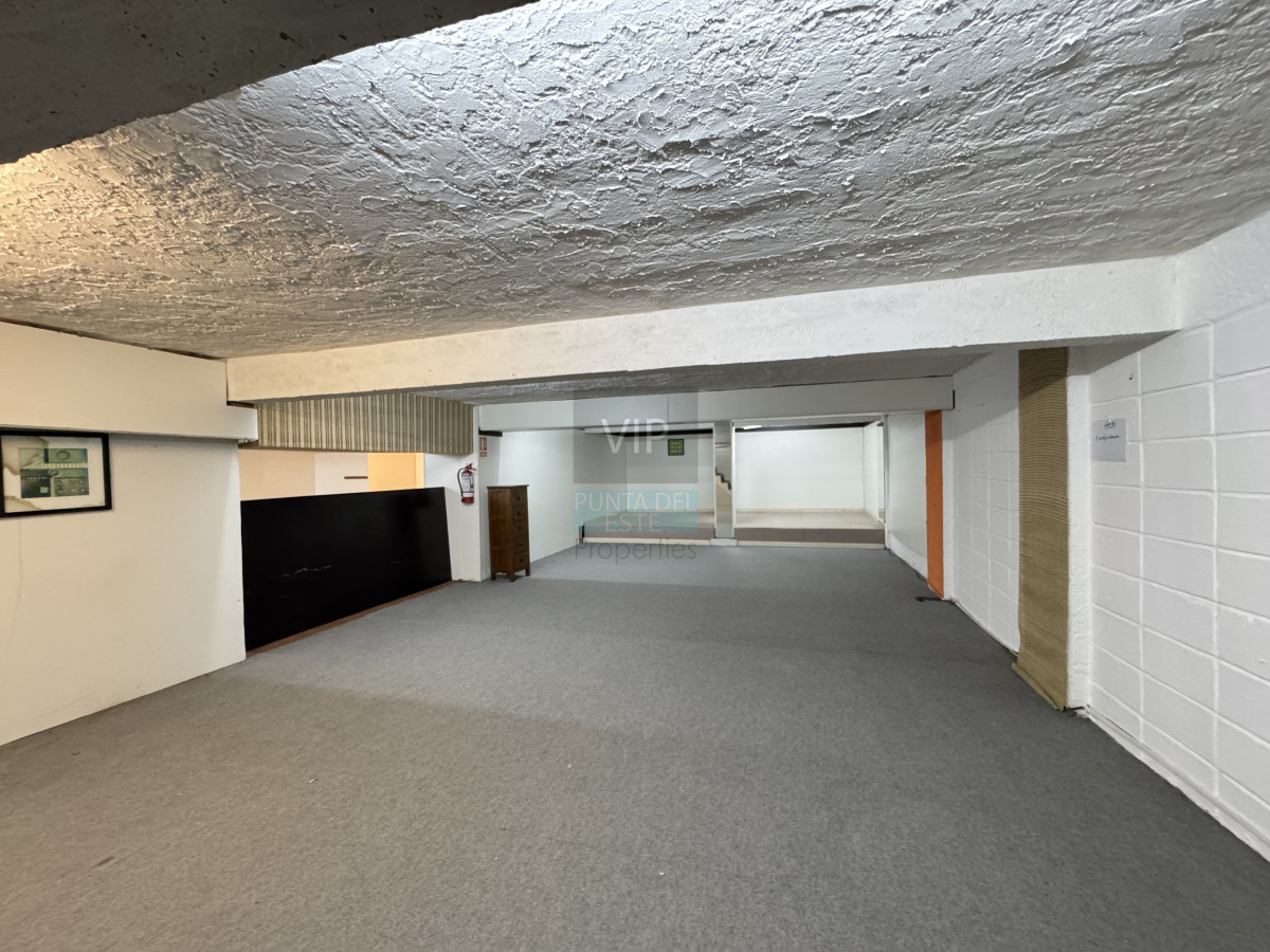Local Comercial ID.1858 - Venta Local Punta Del Este