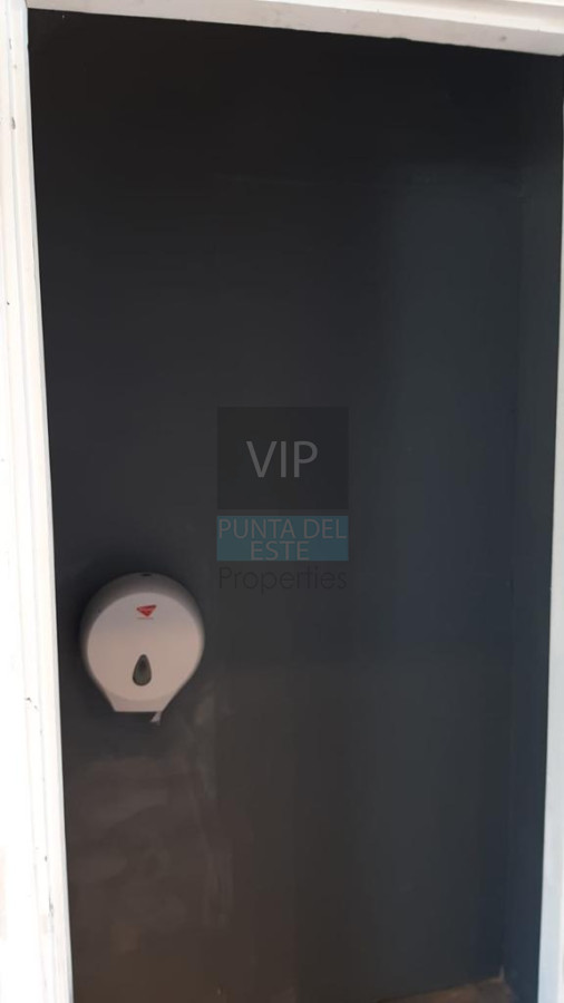 Local Comercial ID.811 - Vendo local en solanas con vista a ruta