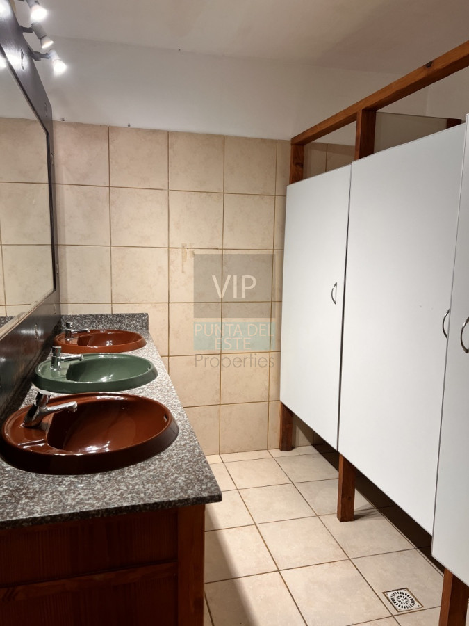Local Comercial ID.1376 - Venta local en Punta del Este Uruguay